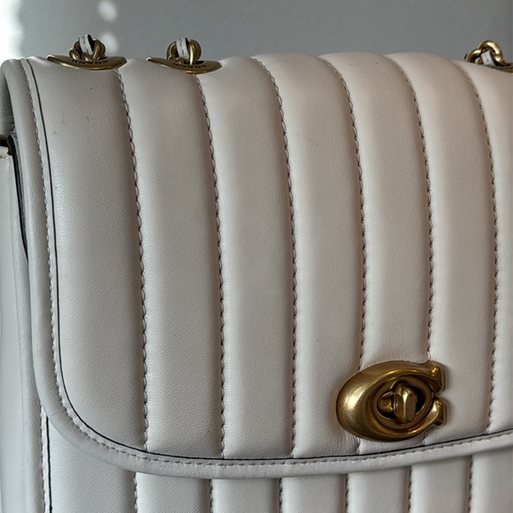 Coach Pillow Madison - Picture 11 of 13